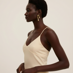 Brinco Orgânico Dourado de Gota | Banho Ouro 24K Premium Antialérgico | Design Fluido e Único