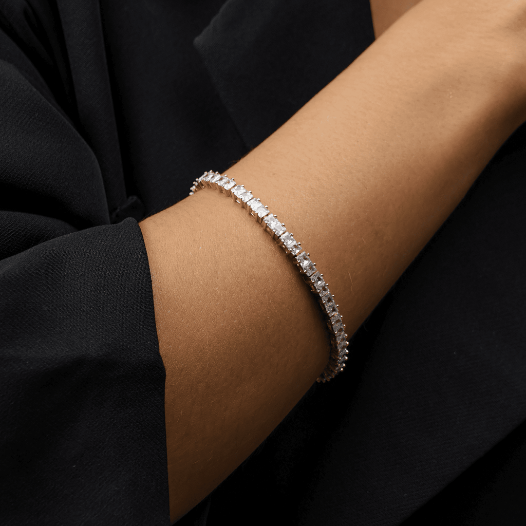 Pulseira Dourada Riviera em Zircônias - Galeria